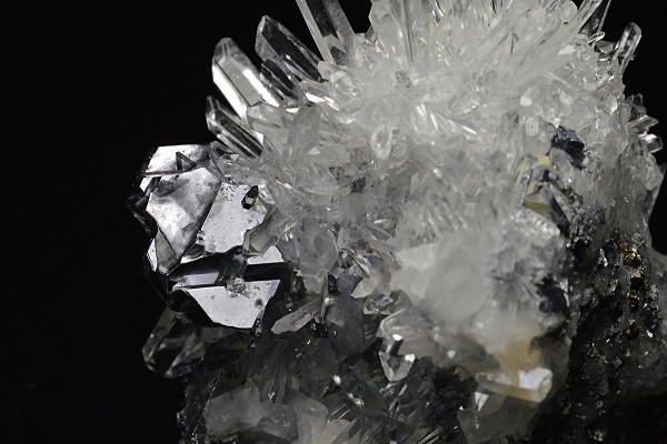 Quartz, Galena