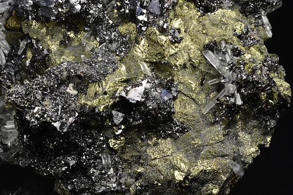 Chalcopyrite, Sphalerite, Quartz, Galena