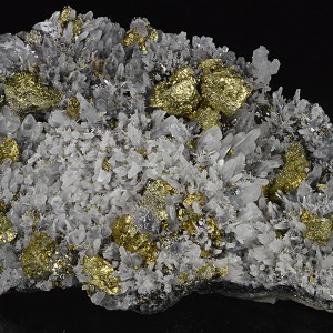 Chalcopyrite, Quartz, Pyrite, Galena