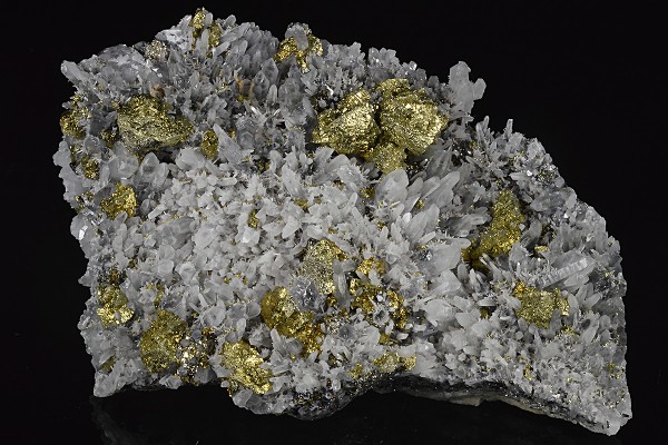 Chalcopyrite, Quartz, Pyrite, Galena