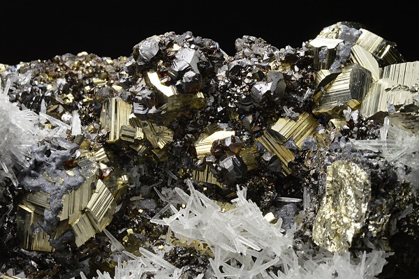 Pyrite, Quartz, Sphalerite, Galena