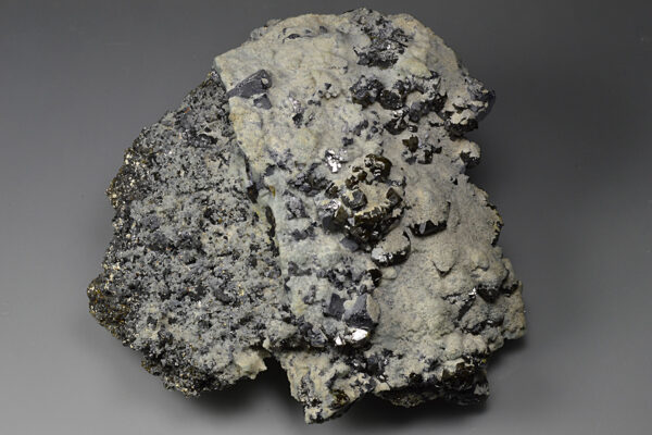 Galena, gem Sphalerite var.Cleiophane, Pyrite, Quartz