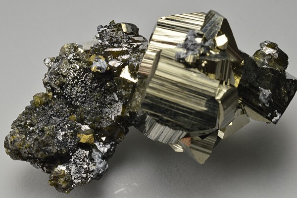 Pyrite, gem Sphalerite var.Cleiophane, Galena, Chalcopyrite