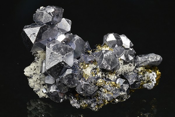 Truncated Galena, Chalcopyrite, Pyrite, Quartz