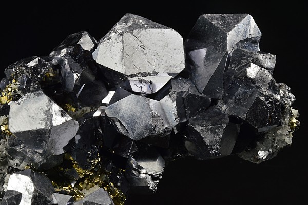 Truncated Galena, Chalcopyrite, Pyrite, Quartz
