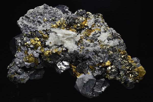Truncated Galena, Chalcopyrite, Pyrite, Quartz