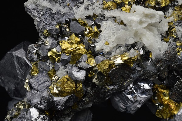 Truncated Galena, Chalcopyrite, Pyrite, Quartz