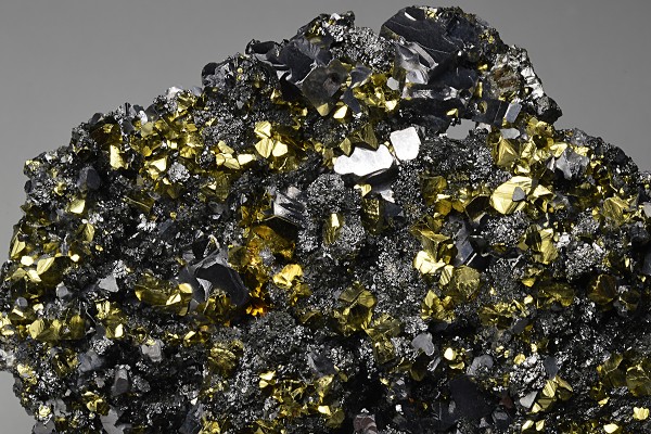 Chalcopyrite, Sphalerite, Galena, Calcite