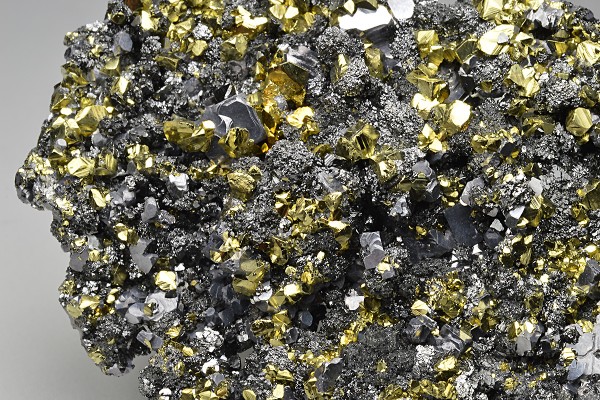 Chalcopyrite, Sphalerite, Galena, Calcite