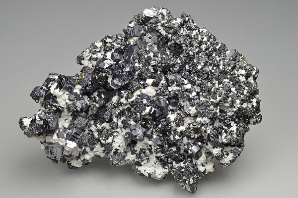 Chalcopyrite, Sphalerite, Galena, Calcite