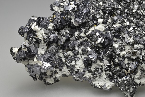 Chalcopyrite, Sphalerite, Galena, Calcite