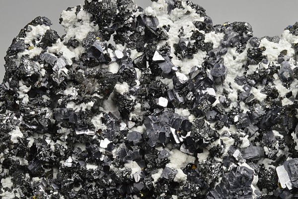 Chalcopyrite, Sphalerite, Galena, Calcite