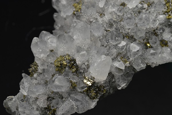 Quartz, Chalcopyrite, Pyrite