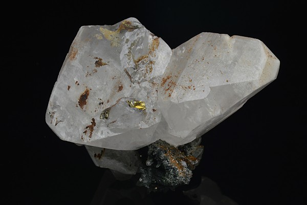 Manganoan Calcite, Quartz, Chalcopyrite