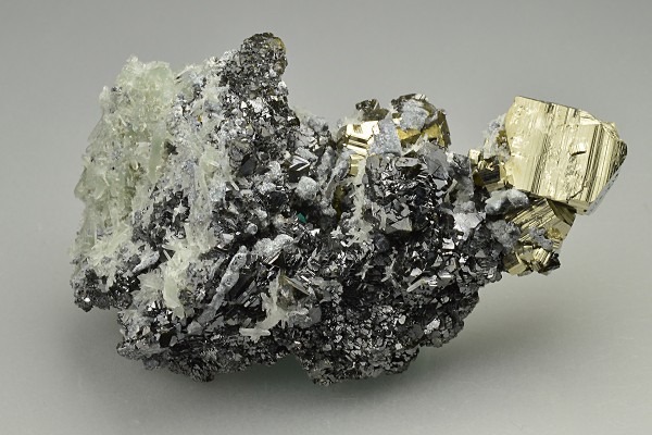 Pyrite, gem Sphalerite var.Cleiophane, Quartz, Galena, Chalcopyrite