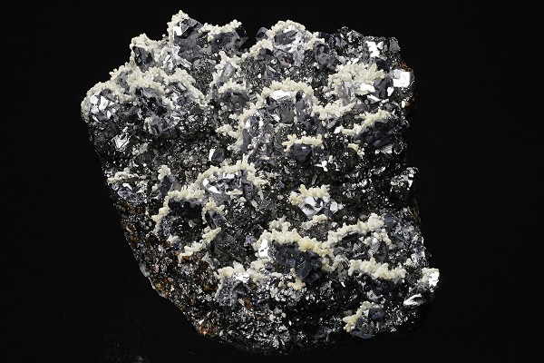 Spinel law twin Galena, Sphalerite, Quartz, Calcite