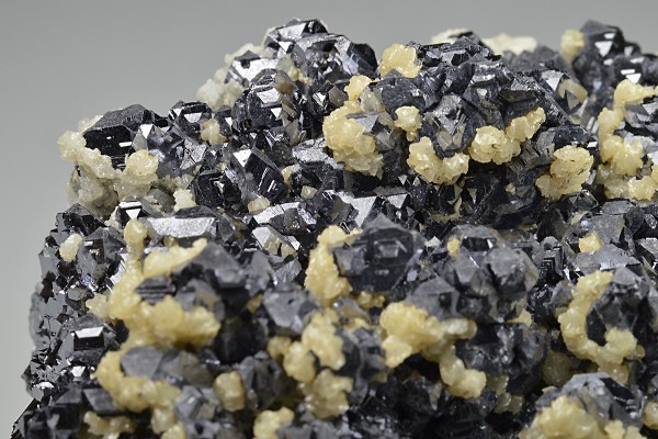 Spinel law twin Galena, Calcite