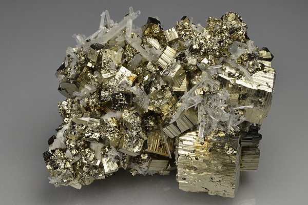 Pyrite, Quartz