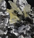 Quartz on twinned Galena, Sphalerite, Chalcopyrite
