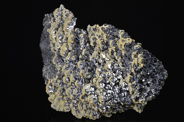 Spinel law twin Galena tinged with Calcite