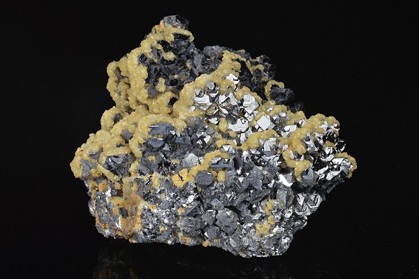 Spinel law twin Galena tinged with Calcite