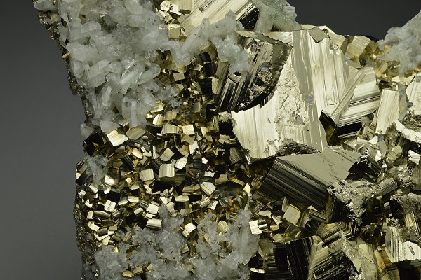 Quartz, Pyrite