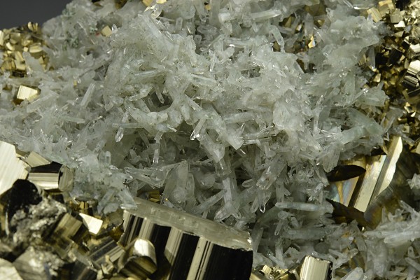Quartz, Pyrite