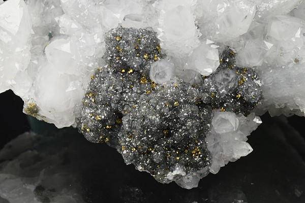 Quartz, Sphalerite, Chalcopyrite