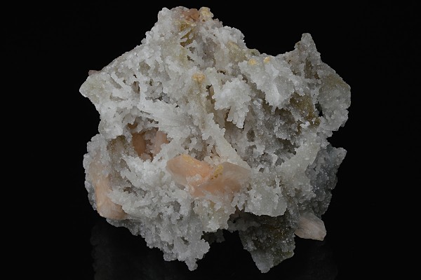Stilbite, Chalcedony