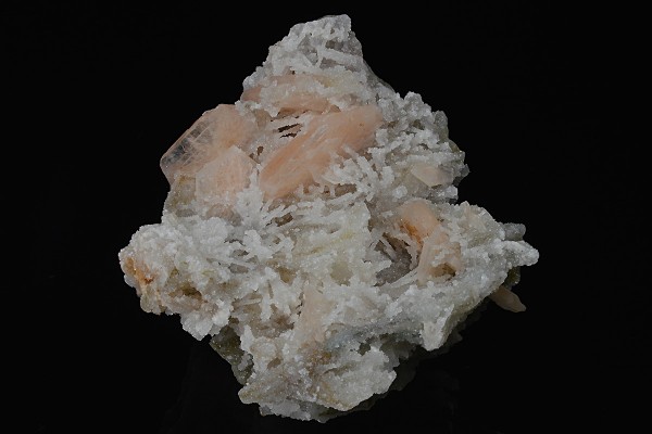 Stilbite, Chalcedony