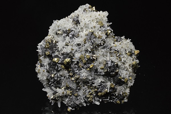 Quartz, Sphalerite, Chalcopyrite, Pyrite
