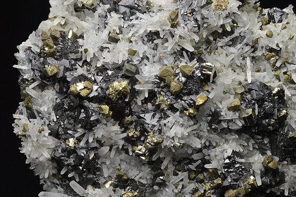 Quartz, Sphalerite, Chalcopyrite, Pyrite