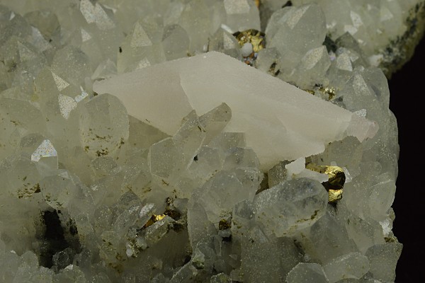 Quartz, Calcite, Chalcopyrite