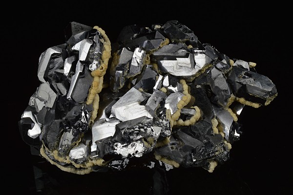 Spinel law twin Galena, Calcite