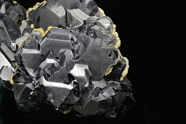 Spinel law twin Galena, Calcite