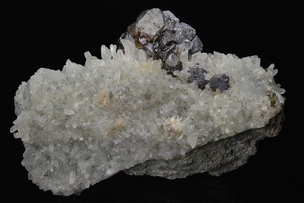 Cleiophane, Galena, Chalcopyrite, Quartz