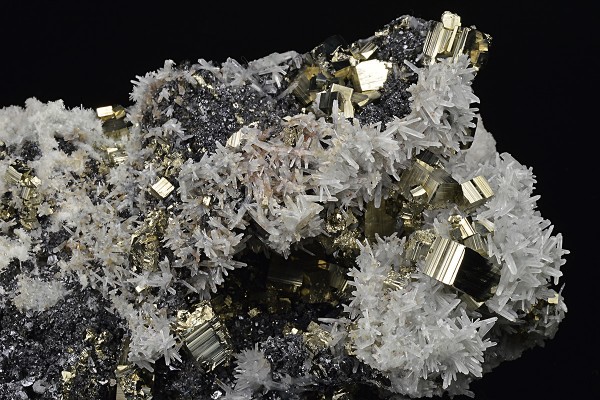 Pyrite, Quartz, Sphalerite