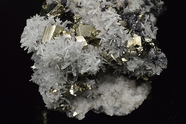 Pyrite, Quartz, Sphalerite