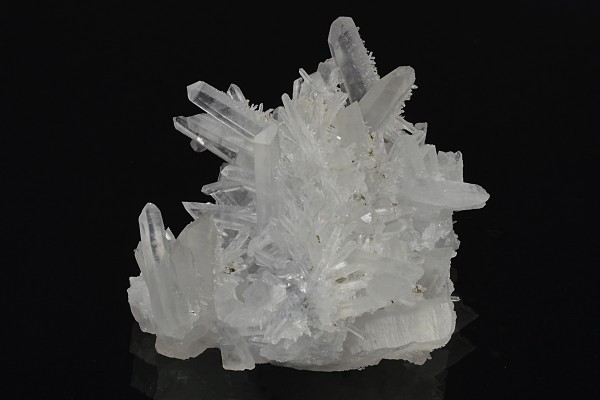 Quartz with Chalcopyrite inclusions