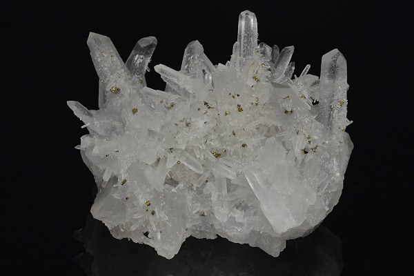 Quartz with Chalcopyrite inclusions