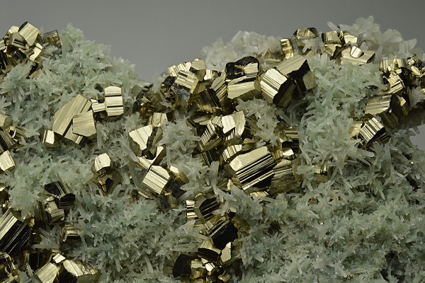 Pyrite on Quartz, Sphalerite