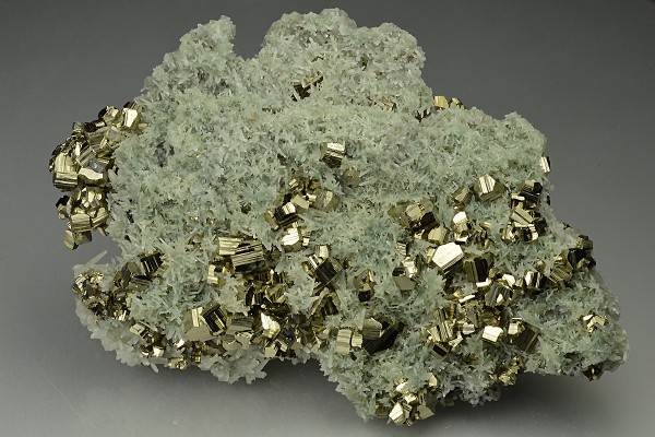 Pyrite on Quartz, Sphalerite