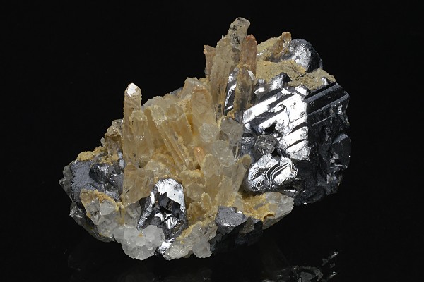 Quartz on twinned Galena, Calcite