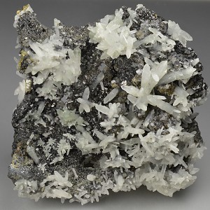 Quartz on Sphalerite, Chalcopyrite, Pyrite, Galena