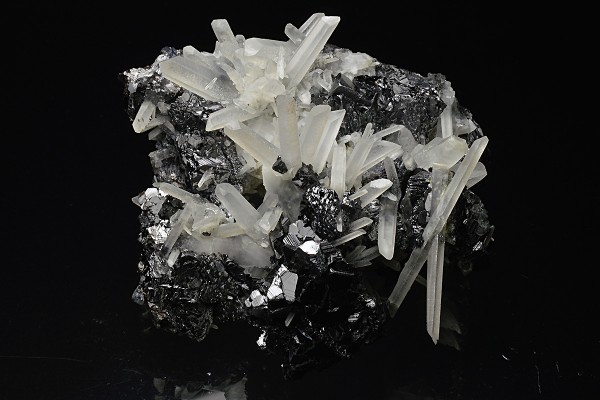 Sphalerite, Quartz