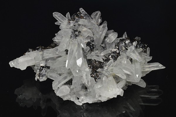 Quartz on Sphalerite