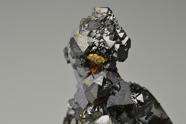Pyrite, gem Sphalerite var.Cleiophane, Galena, Chalcopyrite