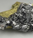 Sphalerite tetrahedrons on Chalcopyrite
