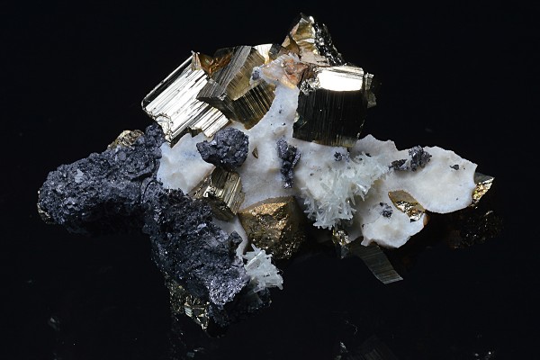 Pyrite, Calcite, Sphalerite, Quartz