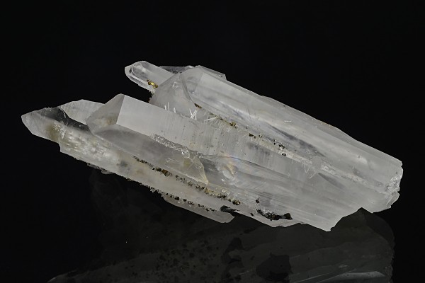 Quartz with Chalcopyrite, Pyrite inclusions